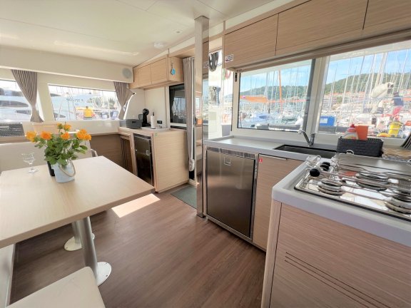 Image of Wind Seeker yacht #22