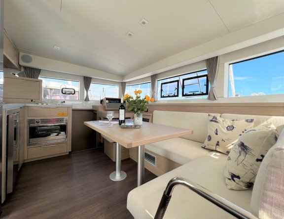 Image of Wind Seeker yacht #23