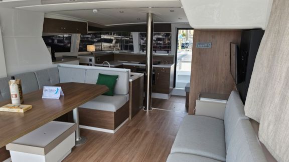 Image of Stairway To Heaven yacht #16