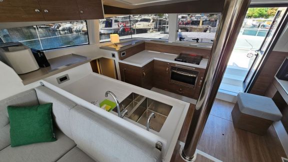 Image of Stairway To Heaven yacht #19