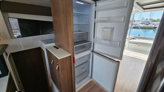 Image of Stairway To Heaven yacht #29