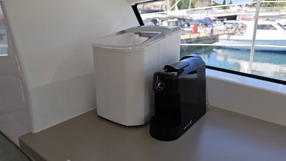 Image of Stairway To Heaven yacht #22