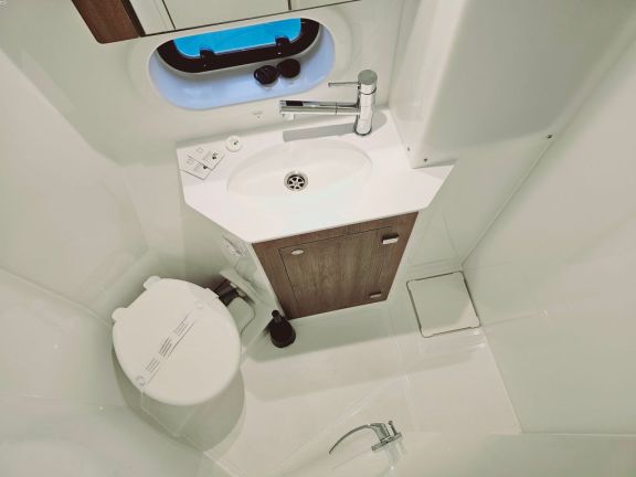 Image of Stairway To Heaven yacht #36