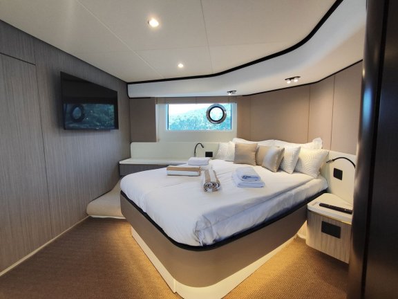 Image of Be Happy yacht #20