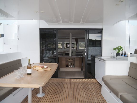 Image of Victoria yacht #16