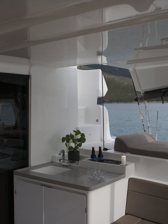 Image of Victoria yacht #19