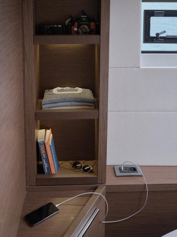 Image of Victoria yacht #30