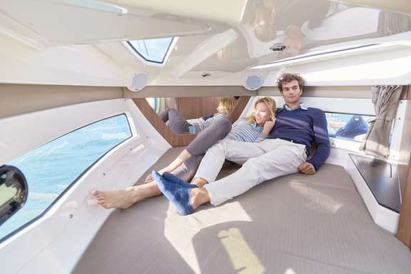 Image of Pure Pleasure yacht #18