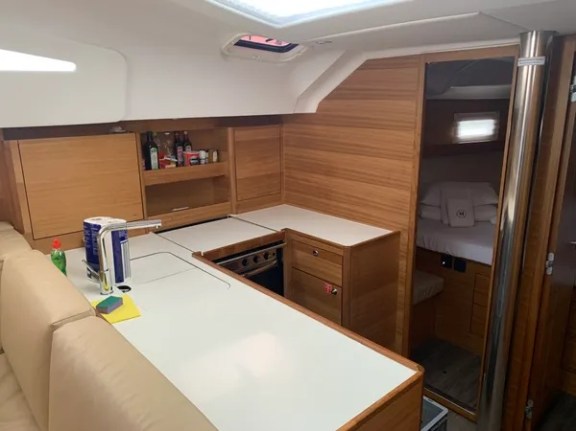 Image of Long Island yacht #10