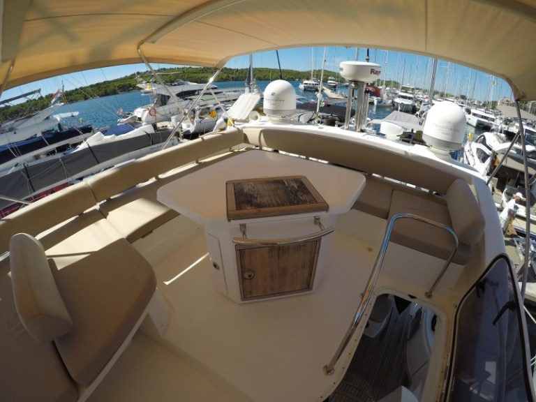 Image of Luma yacht #5
