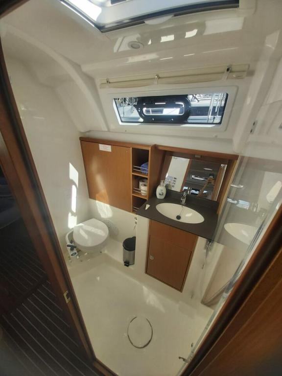 Image of Livka IV yacht #14