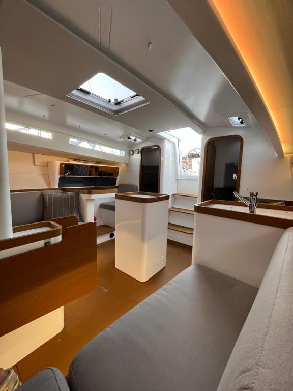 Image of Ultra First yacht #8
