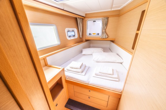 Image of Deep Blue yacht #16