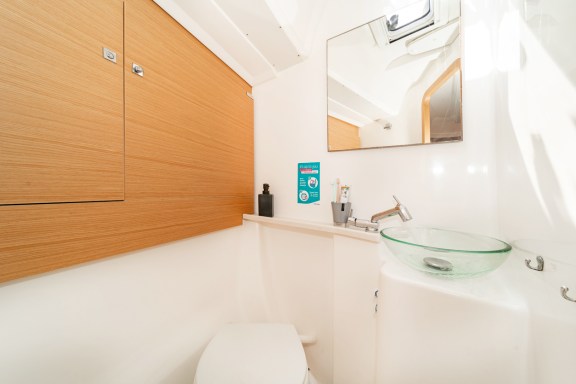 Image of Dream Weaver yacht #19