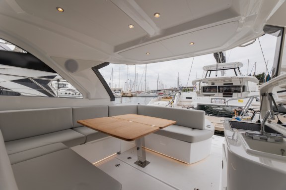 Image of Miami Vice yacht #6