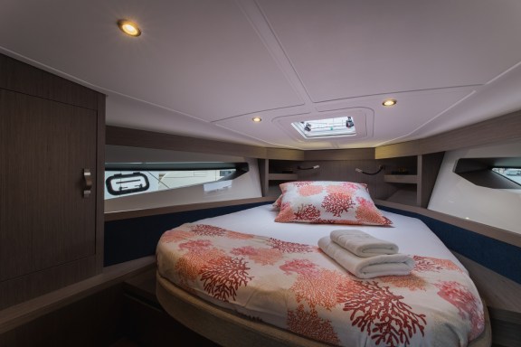 Image of Miami Vice yacht #11