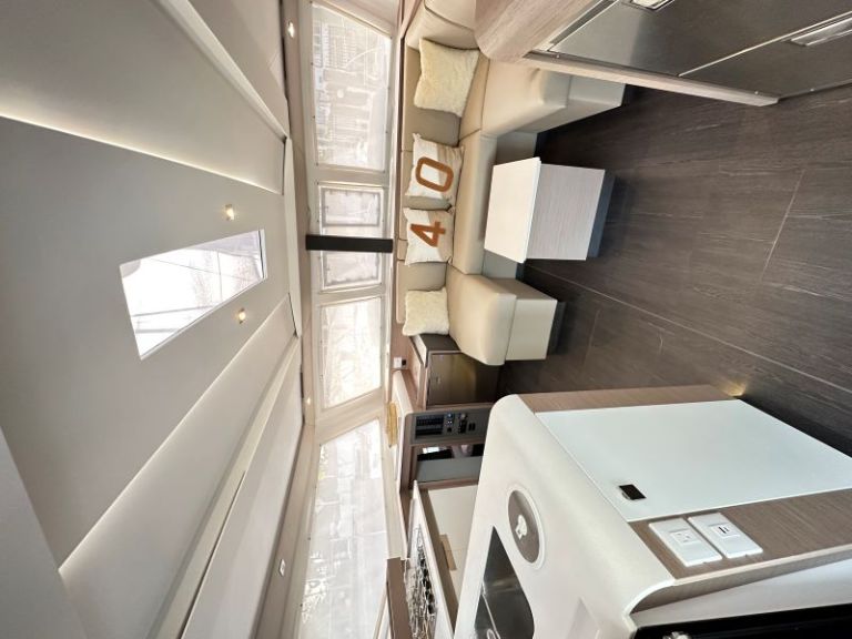 Image of Scarlet Ibis yacht #10