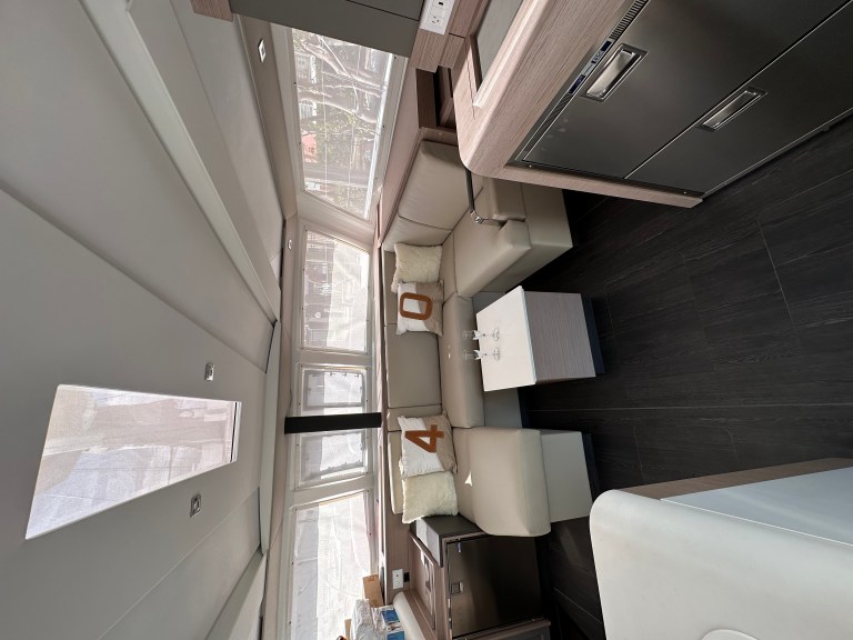 Image of Scarlet Ibis yacht #12