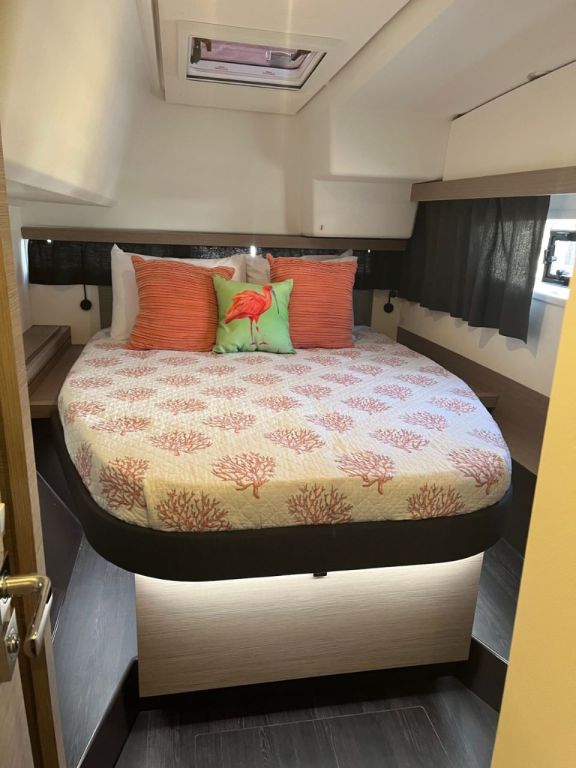 Image of Scarlet Ibis yacht #8