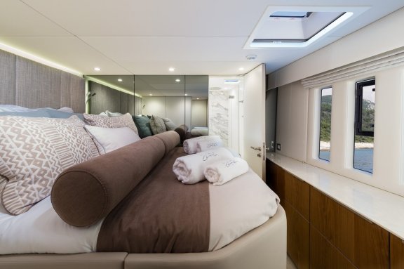 Image of Zara yacht #33