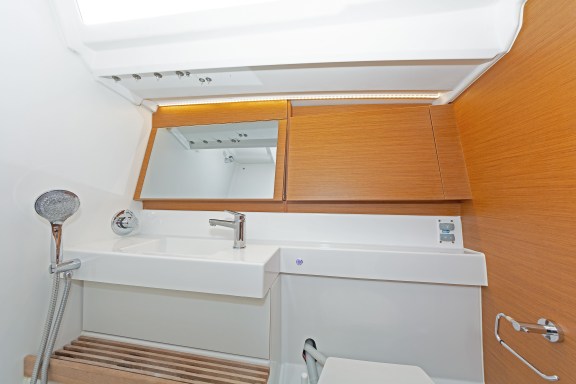 Image of JOLLY ROGER yacht #7