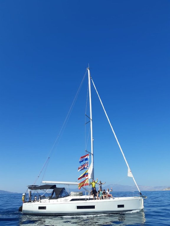 Image of Bar Bar yacht #3
