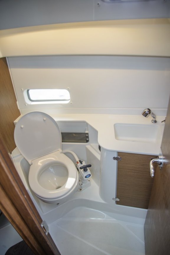 Image of Antares 9 yacht #11