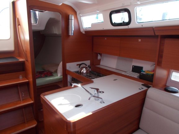 Image of Moonsail yacht #6