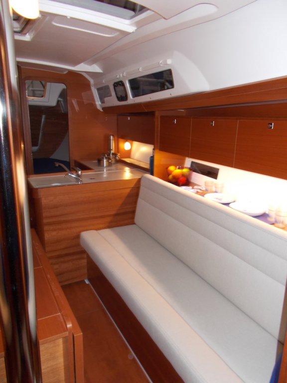 Image of Moonsail yacht #7