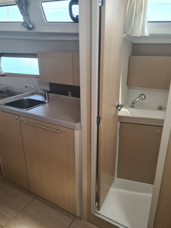 Image of Illuminating yacht #8