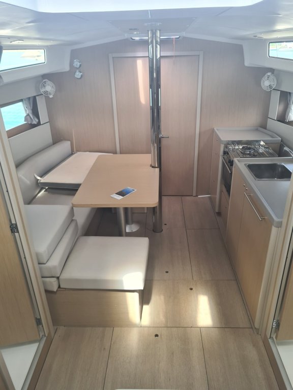 Image of Illuminating yacht #5