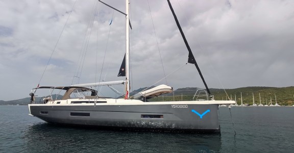 Image of Gryffindor yacht #4