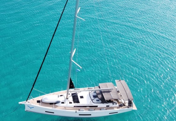 Image of Gryffindor yacht #3