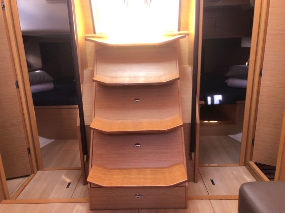 Image of Gryffindor yacht #14