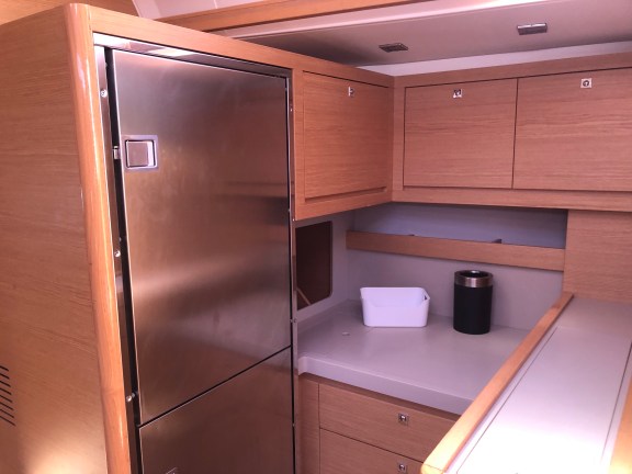 Image of Gryffindor yacht #15