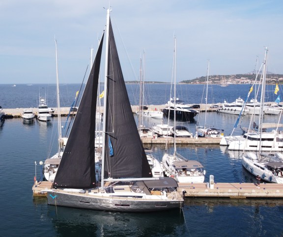Image of Silente yacht #3