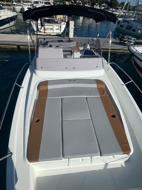Image of Flyer 9 yacht #6