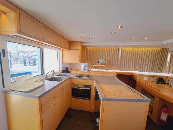 Image of Lluna yacht #10