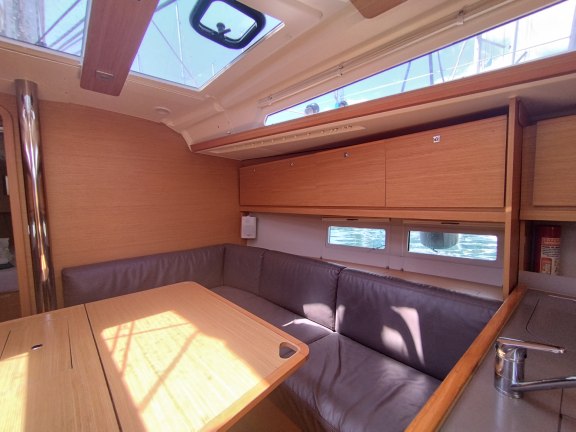 Image of Pixie yacht #10