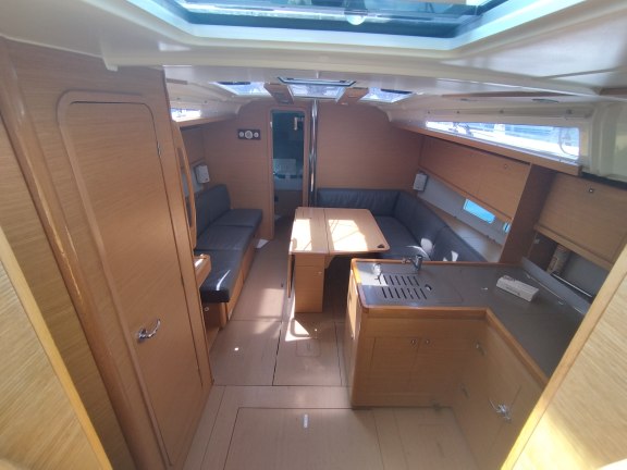 Image of Pixie yacht #8