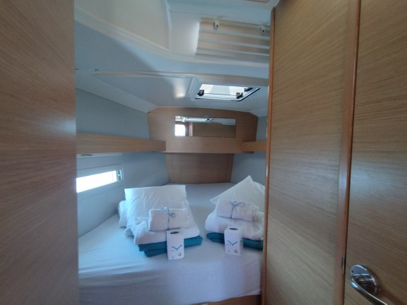 Image of Pixie yacht #14