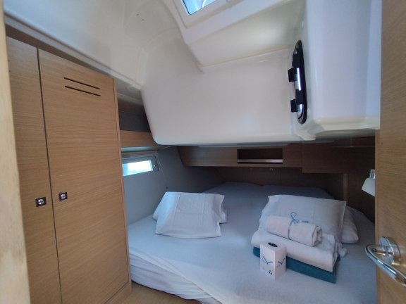 Image of Pixie yacht #16