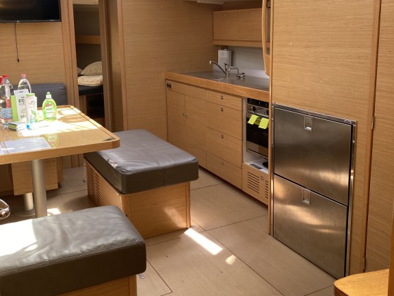 Image of Newt yacht #15