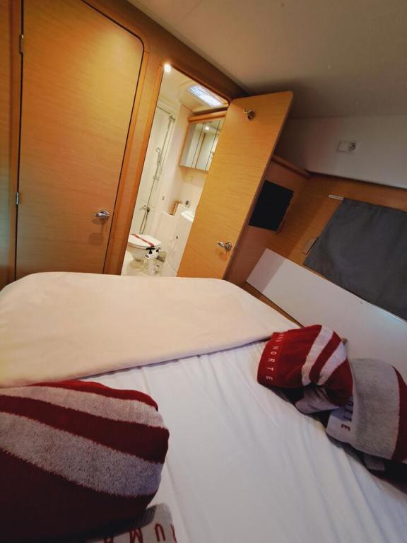 Image of The Mob yacht #11