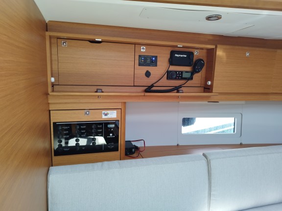 Image of Thymus yacht #11