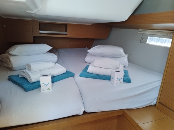 Image of Thymus yacht #12