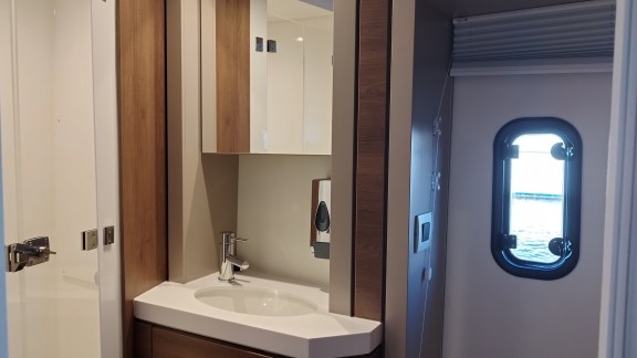 Image of Grampus yacht #20