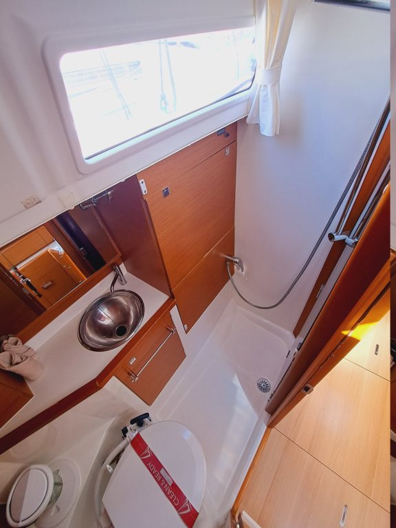 Image of Emilina yacht #17