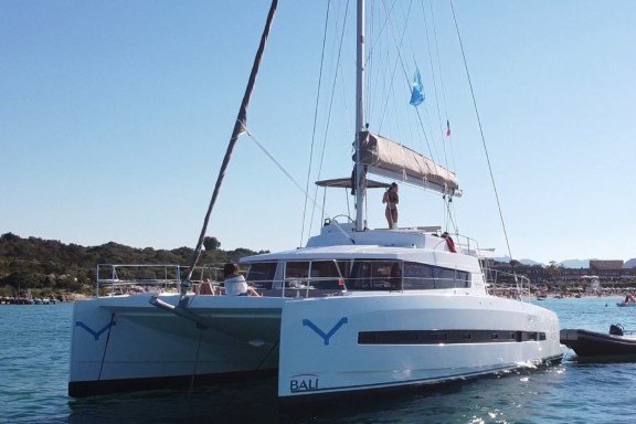 Image of Hogwarts yacht #4