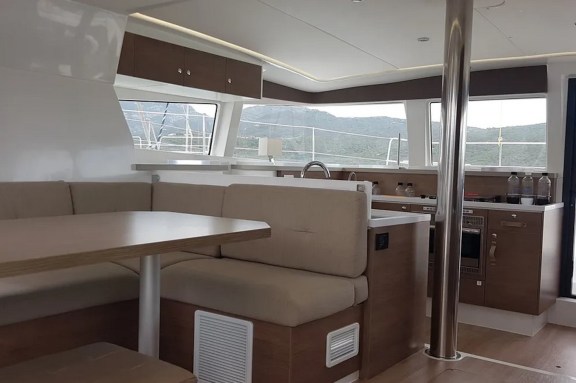 Image of Ziphius yacht #17